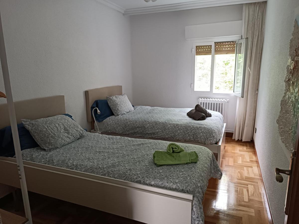 Apartamento Pamplona A 10 Minutos Del Centro Bagian luar foto